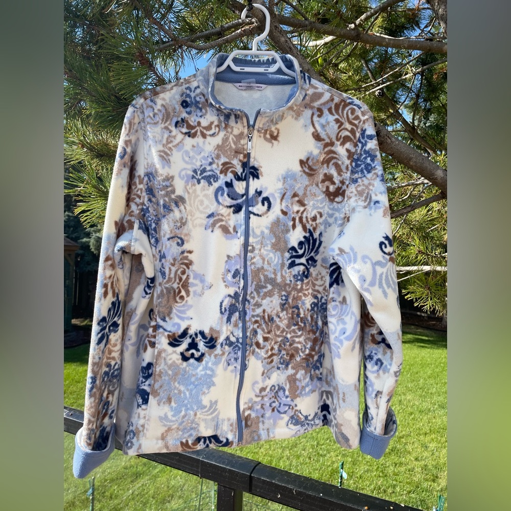 Women’s Fleece ZipUp